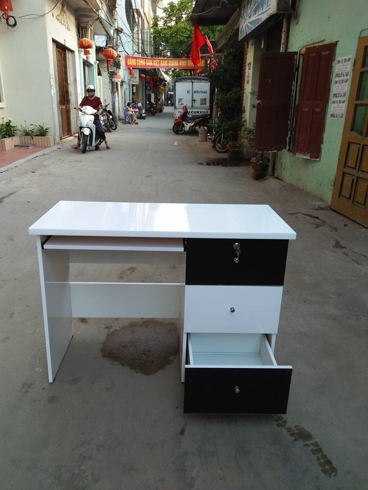 Bàn Vi Tính Nhựa Hải Phòng